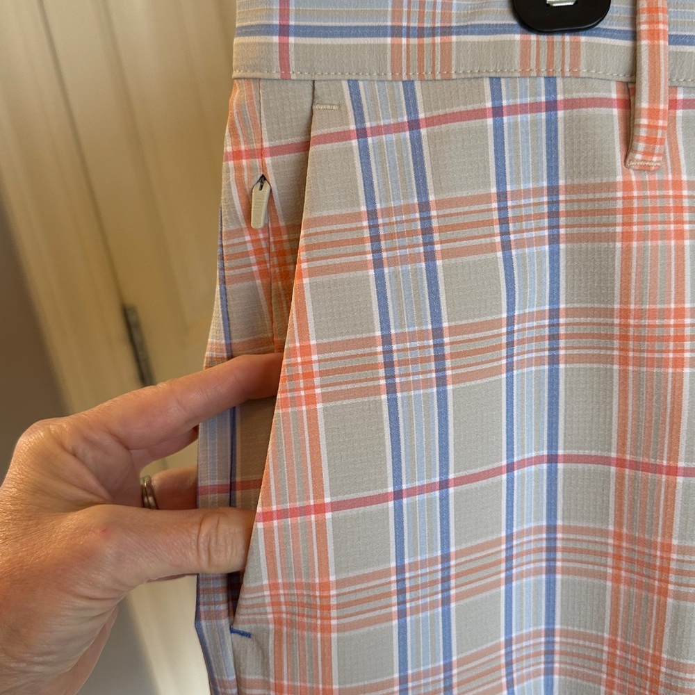 Tommy Bahama Plaid Men's Shorts in Light Blue and Orange size 38 - Picture 3 of 10